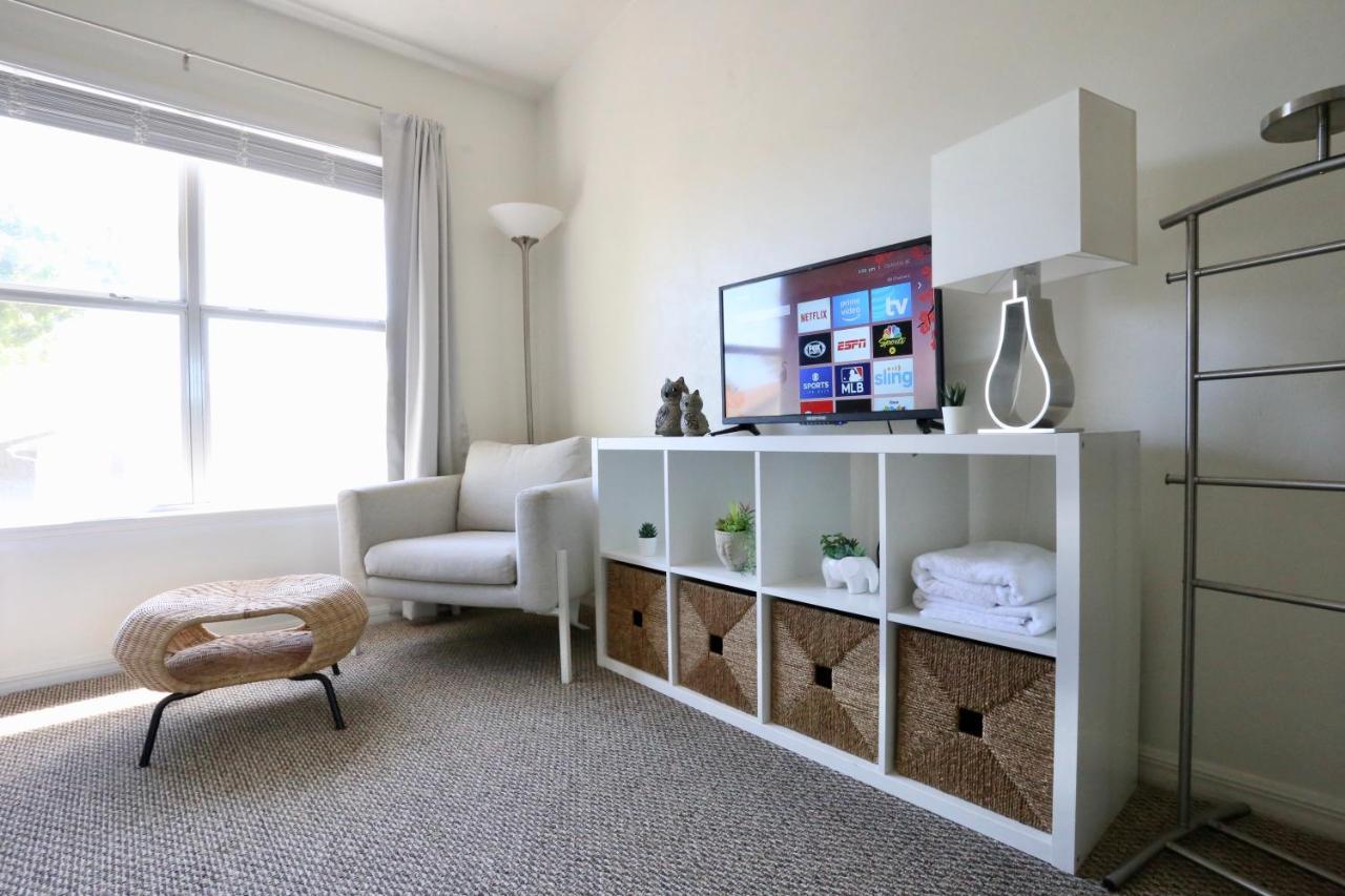 Oaks Modern & Comfy Condo In The Perfect Location Gainesville Esterno foto